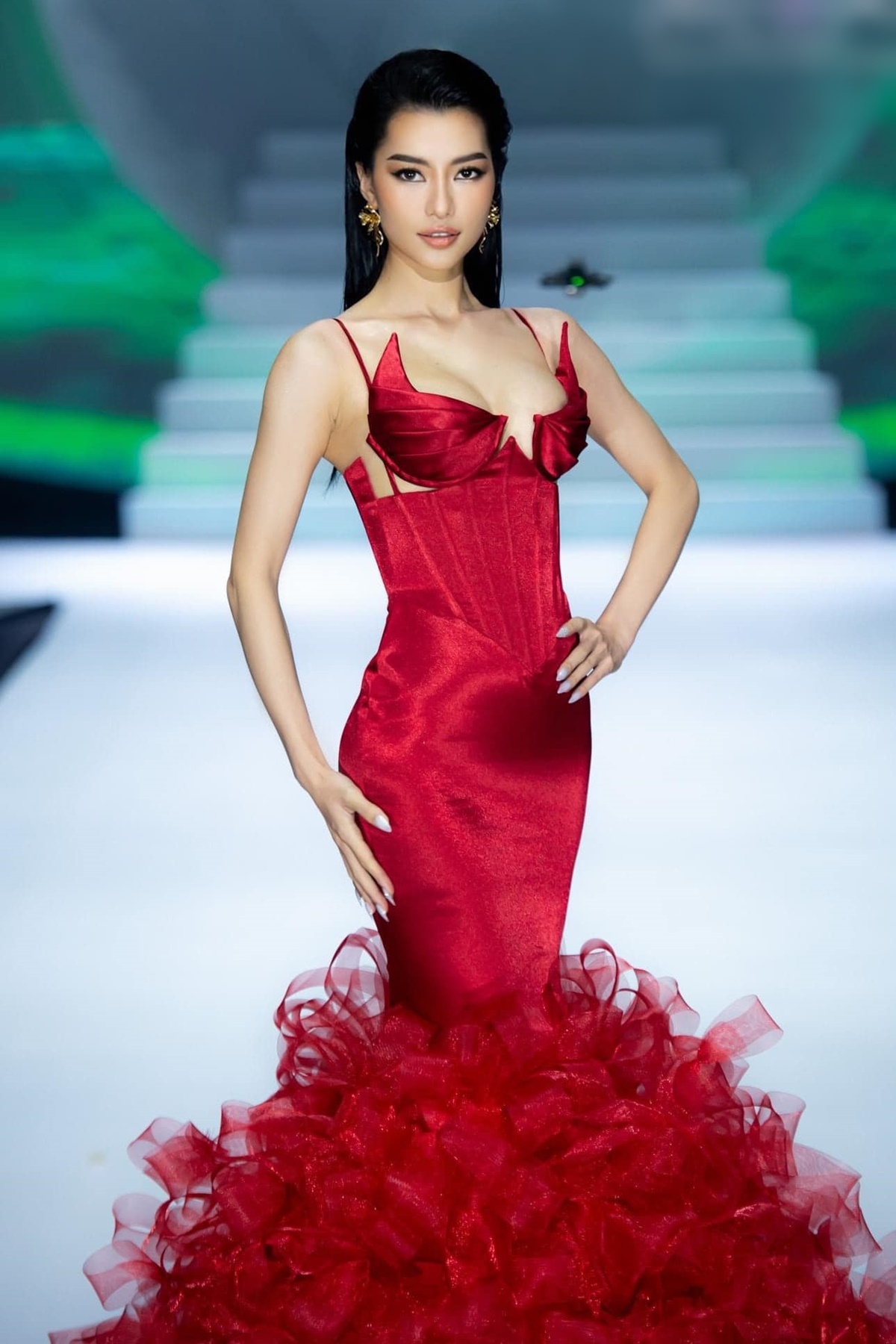 Cô gái từng rửa bát thuê vào chung kết Hoa hậu Hoàn vũ Việt Nam - Ảnh 6.