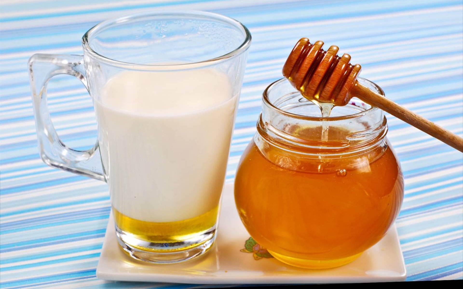 Mật ong tốt nhưng uống bao nhiêu là đủ thì không phải ai cũng biết, đây là 6 thực phẩm "đại kỵ" với mật ong