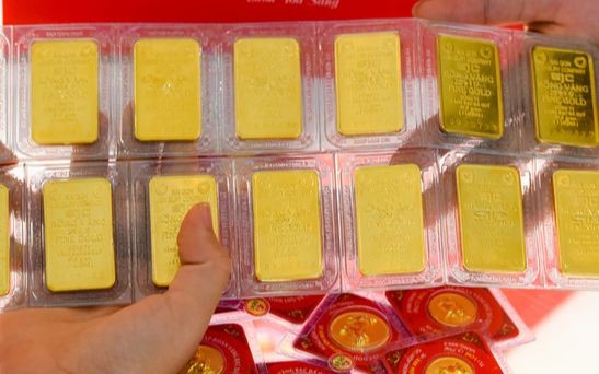Giá vàng hôm nay 22/12: Vàng SJC tăng "khủng khiếp", chạm ngưỡng 76 triệu đồng/lượng