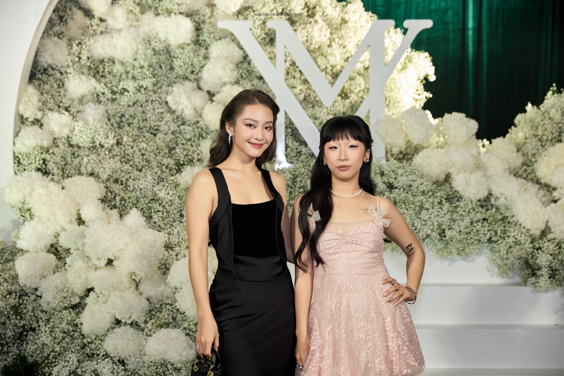 Gần như cả showbiz Việt quy tụ ở lễ cưới Diễm My 9X - Ảnh 2.