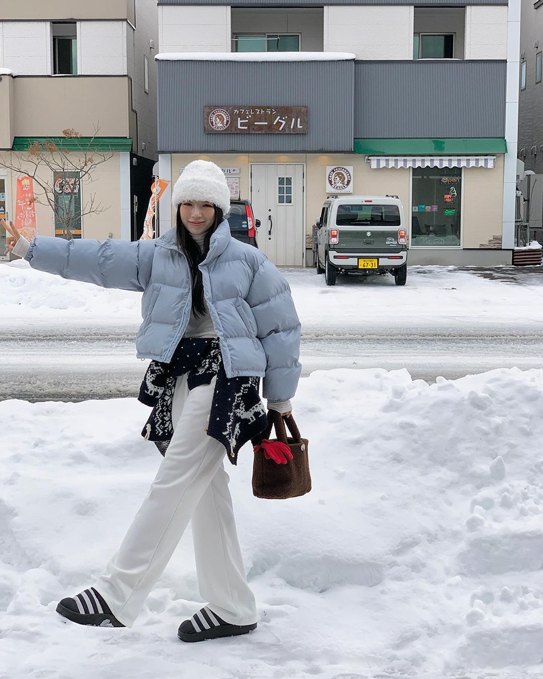 Nàng blogger Hàn chỉ bạn 6 cách phối áo khoác phao gọn gàng, năng động trong mùa giá rét- Ảnh 6.