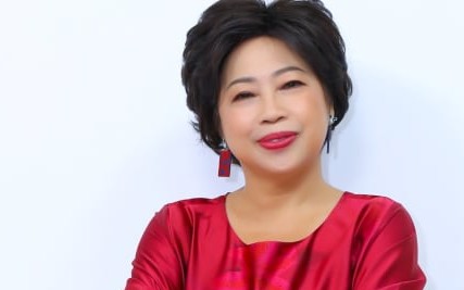 Nữ diễn viên đi bán sữa chua bằng xe hơi: "Hoài Linh từng nói ái mộ tôi"