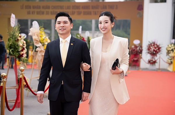 Mỹ nhân Việt đón 'tin vui' năm 2023: Hoa hậu Đỗ Mỹ Linh có con gái nhỏ đáng yêu, hạnh phúc bên chồng - Ảnh 8.