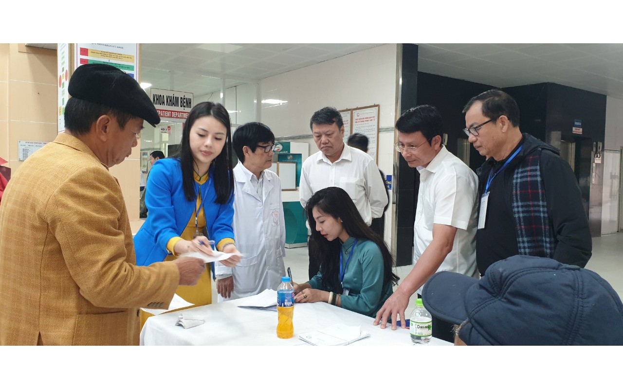 'Được kh&aacute;m sức khỏe miễn ph&iacute; l&agrave; điều người d&acirc;n ch&uacute;ng t&ocirc;i rất mong chờ' - Ảnh 9.