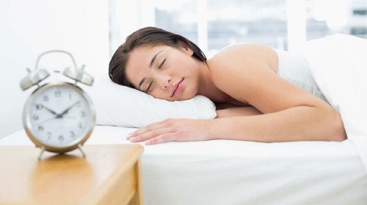 Áp dụng quy tắc 7-3-3 giúp bạn giảm cân, lấy lại vóc dáng thon gọn cả khi ngủ - Ảnh 1.