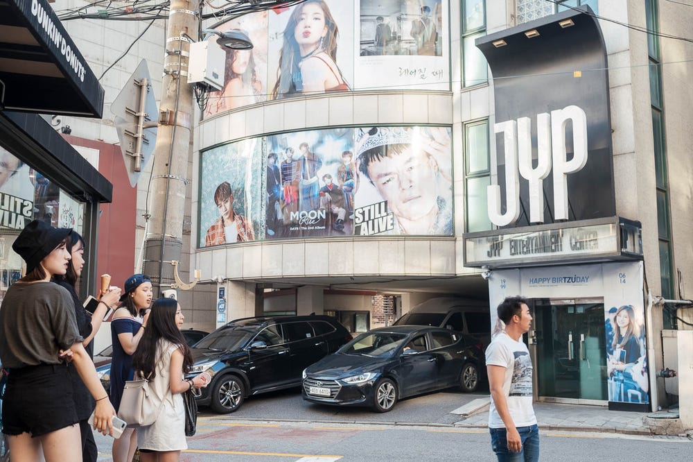 Cuộc sống thực tế ở Gangnam - khu nhà giàu “trong truyền thuyết” của Hàn Quốc: Có hào nhoáng đến mức nổi tiếng toàn cầu không?   - Ảnh 14.