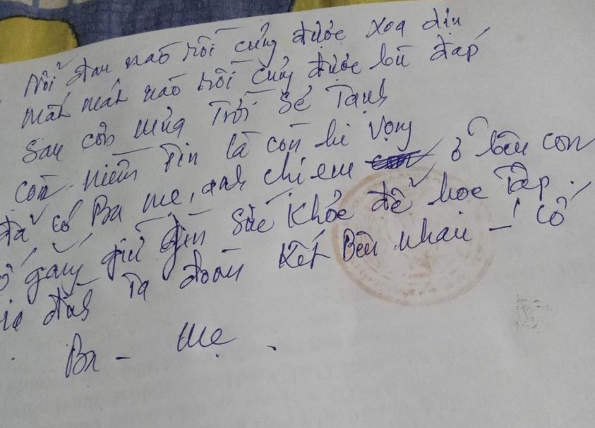 Cái ôm ngày trở về từ Hàn Quốc và câu nói ấp ủ của cô gái trẻ - Ảnh 4.