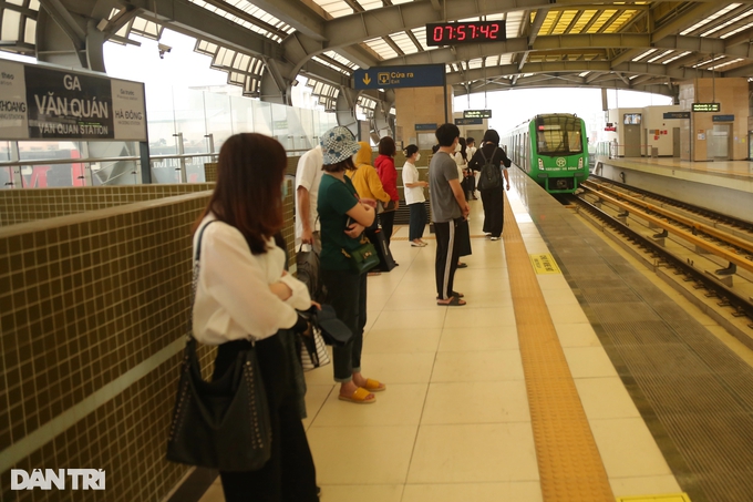 Hà Nội: Tàu điện metro Cát Linh - Hà Đông gặp sự cố - Ảnh 2.