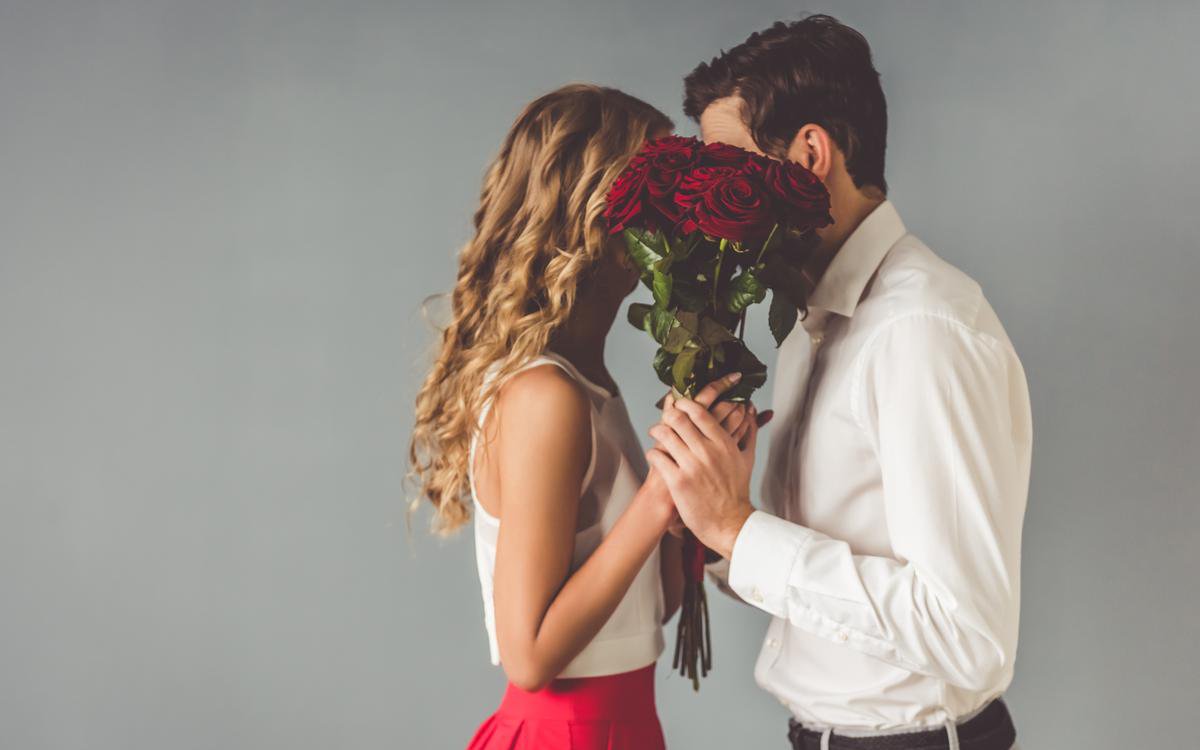 Cách để vợ chồng 'hâm nóng' lại tình yêu trong ngày lễ tình nhân 14/2 khi tình cảm đã bớt nồng nàn sau nhiều năm bên nhau