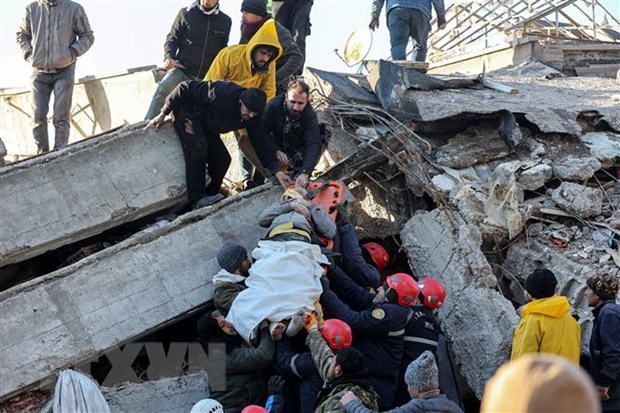 Thổ Nhĩ Kỳ giải cứu 1 nạn nhân sau 278 giờ bị vùi lấp - Ảnh 1.