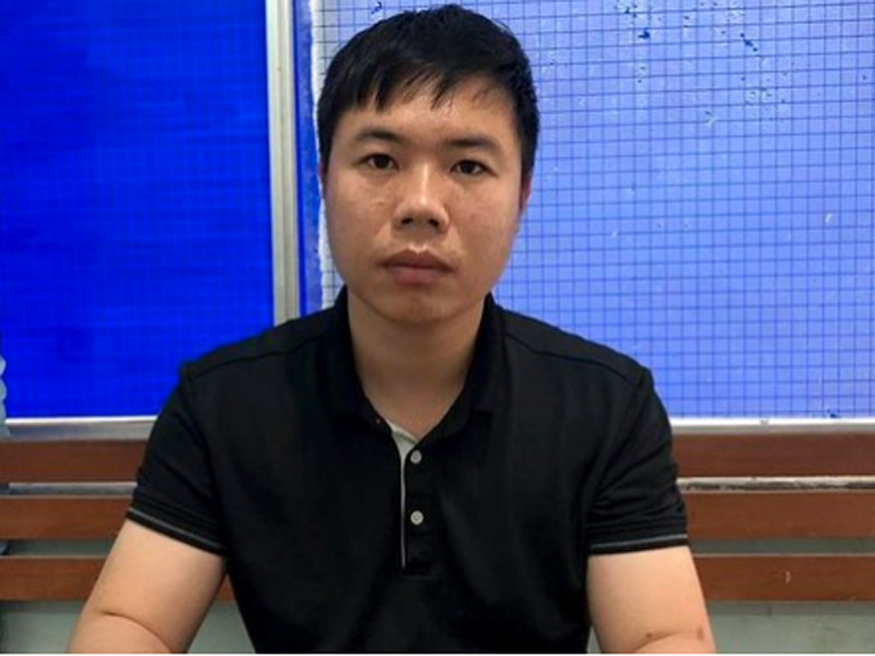 Bị bắt khi mang 42 chiếc Iphone trộm ở Hà Nội vào TP.HCM tiêu thụ - Ảnh 1.