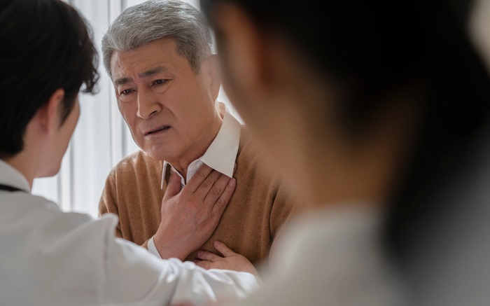 Tới chơi nhà con gái, ông thông gia tiết lộ một chuyện làm tôi muốn con bỏ chồng- Ảnh 2.