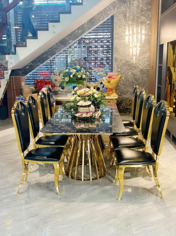 Sau biệt thự rộng 3.000 m2, Hà Trí Quang và bạn đời khoe ngôi nhà sắp hoàn thiện ở Sài Gòn - Ảnh 11.