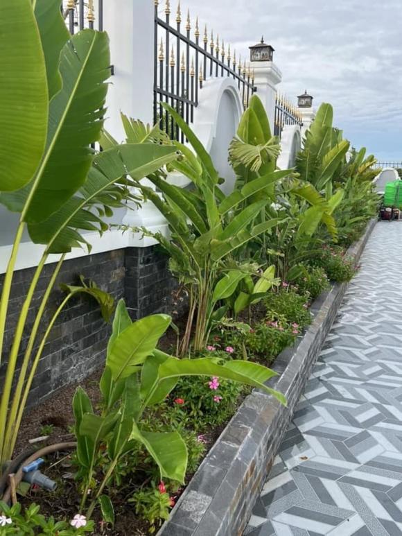 Sau biệt thự rộng 3.000 m2, Hà Trí Quang và bạn đời khoe ngôi nhà sắp hoàn thiện ở Sài Gòn - Ảnh 13.