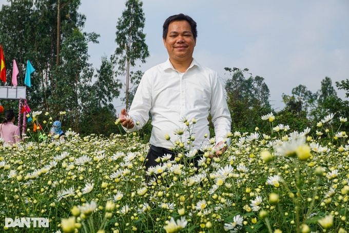 Tiến sĩ mang hoa đẹp xứ lạnh về trồng thành công ở Đà Nẵng - Ảnh 1.