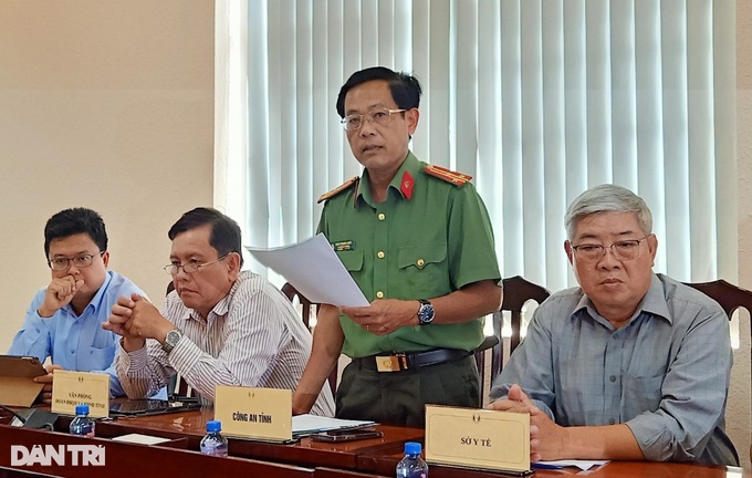 Công bố toàn bộ thông tin vụ bé trai lọt trụ bê tông - Ảnh 1. Công bố toàn bộ thông tin vụ bé trai lọt trụ bê tông - Ảnh 1.