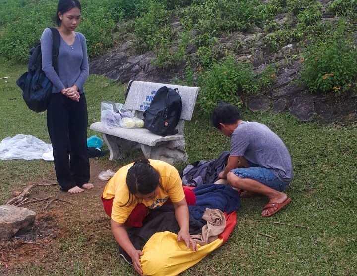 Bơi ra giữa hồ chụp hình cùng cây cô đơn, nam sinh tử vong - Ảnh 1. Bơi ra giữa hồ chụp hình cùng cây cô đơn, nam sinh tử vong - Ảnh 1.