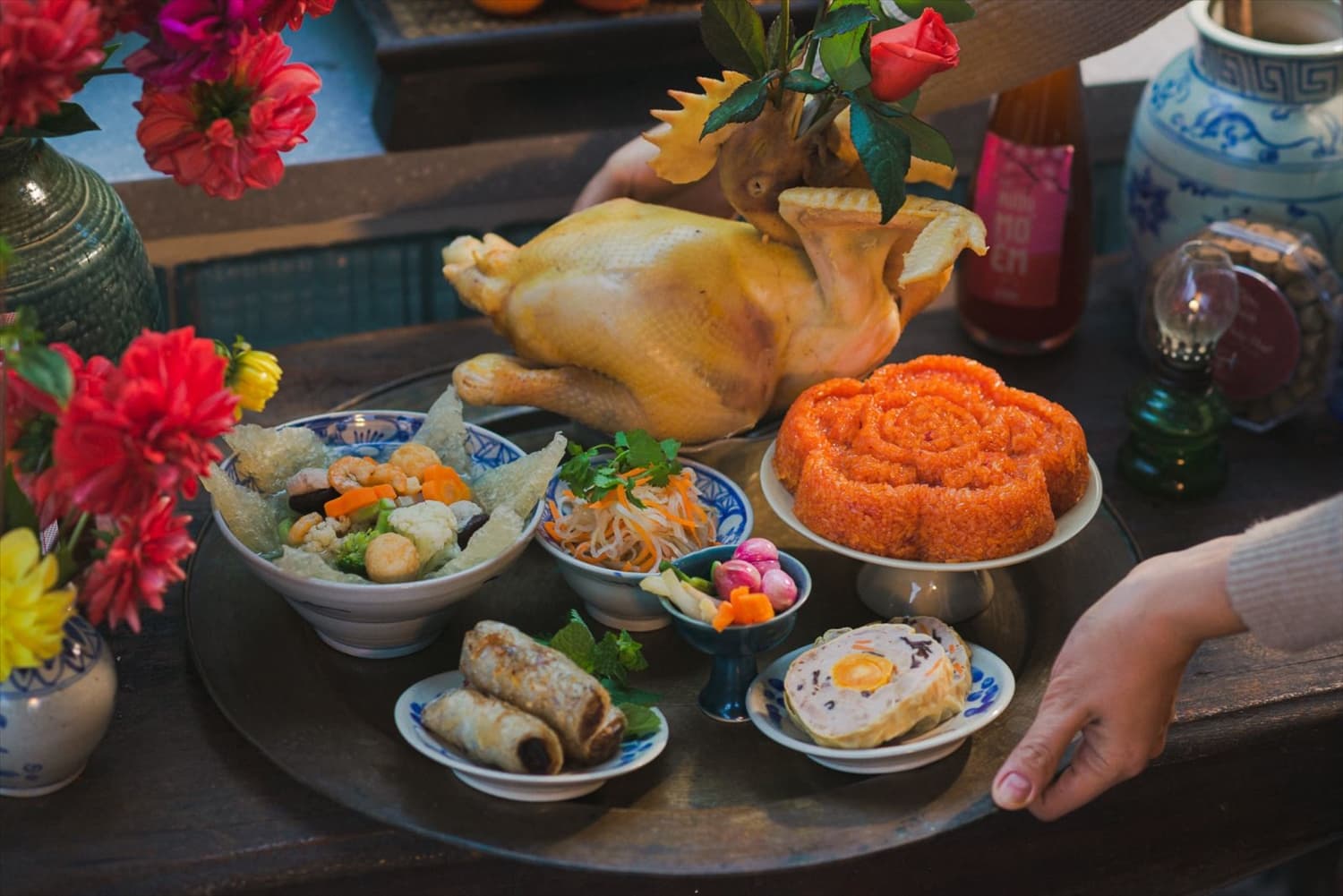 Những mặt hàng thiết yếu "hốt bạc" dịp Rằm tháng Giêng - Ảnh 2. Những mặt hàng thiết yếu "hốt bạc" dịp Rằm tháng Giêng - Ảnh 2.