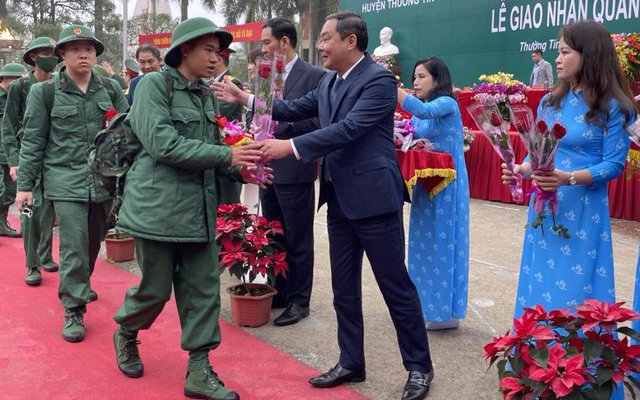 Sáng nay, Hà Nội có 3.500 công dân lên đường nhập ngũ