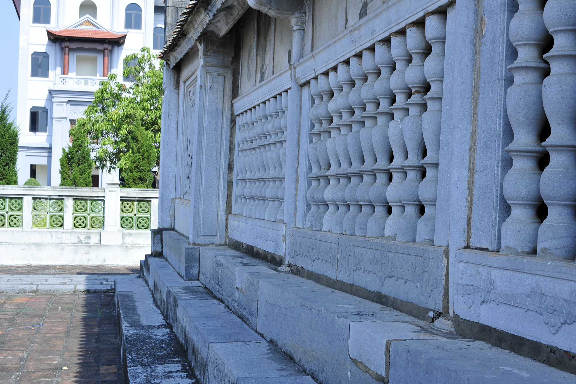 Chiêm ngắm ngôi nhà thờ được làm hoàn toàn bằng đá ở Ninh Bình - Ảnh 14.