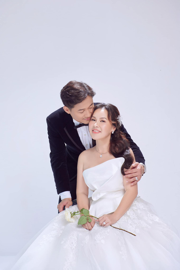 Vợ doanh nhân của Quý Bình tiết lộ cuộc sống hôn nhân hiện tại: Sẵn sàng để 'chồng thích gì làm đó' - Ảnh 2.