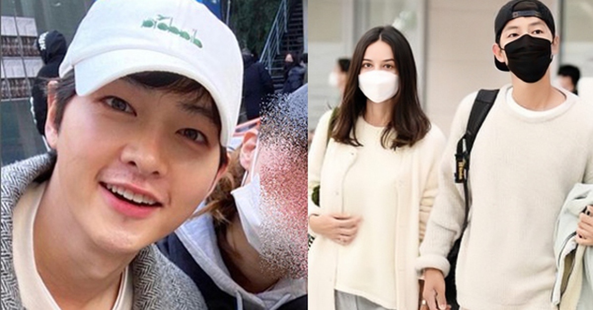 Song Joong Ki lần đầu lộ diện sau khi công bố kết hôn, biểu cảm của chàng rể mới thành tâm điểm