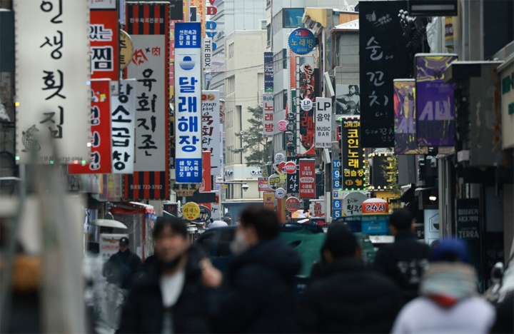 Cứ 5 thanh niên Hàn Quốc lại có 1 người nợ chồng chất - Ảnh 1.