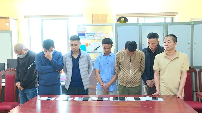 Bắt 7 đối tượng trong vụ án đánh bạc qua mạng với số tiền hàng trăm tỷ đồng - Ảnh 1. Bắt 7 đối tượng trong vụ án đánh bạc qua mạng với số tiền hàng trăm tỷ đồng - Ảnh 1.