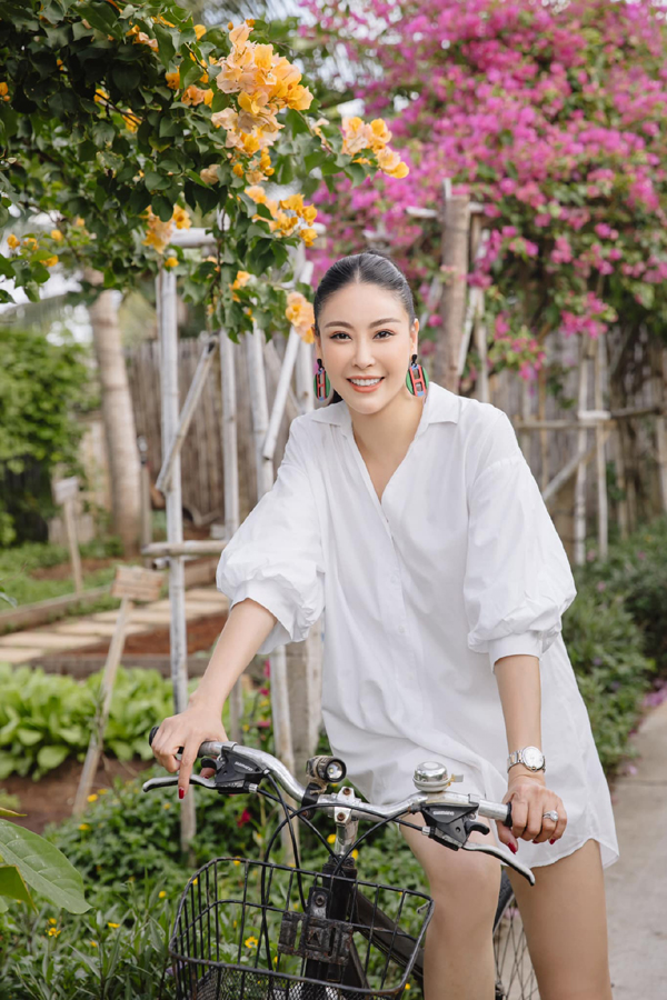 Một Hoa hậu Việt Nam đăng quang hơn 3 thập kỷ vẫn giữ được sắc vóc hoàn hảo nhờ thay đổi nhận thức ăn uống - Ảnh 3.