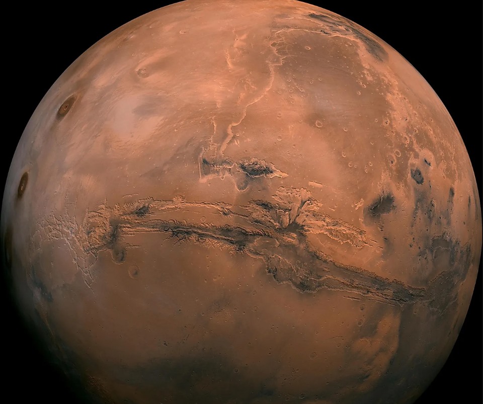 Dùng tia laser nung chảy đất đá trên sao Hỏa: Chuyện gì sẽ xảy ra? - Ảnh 2.