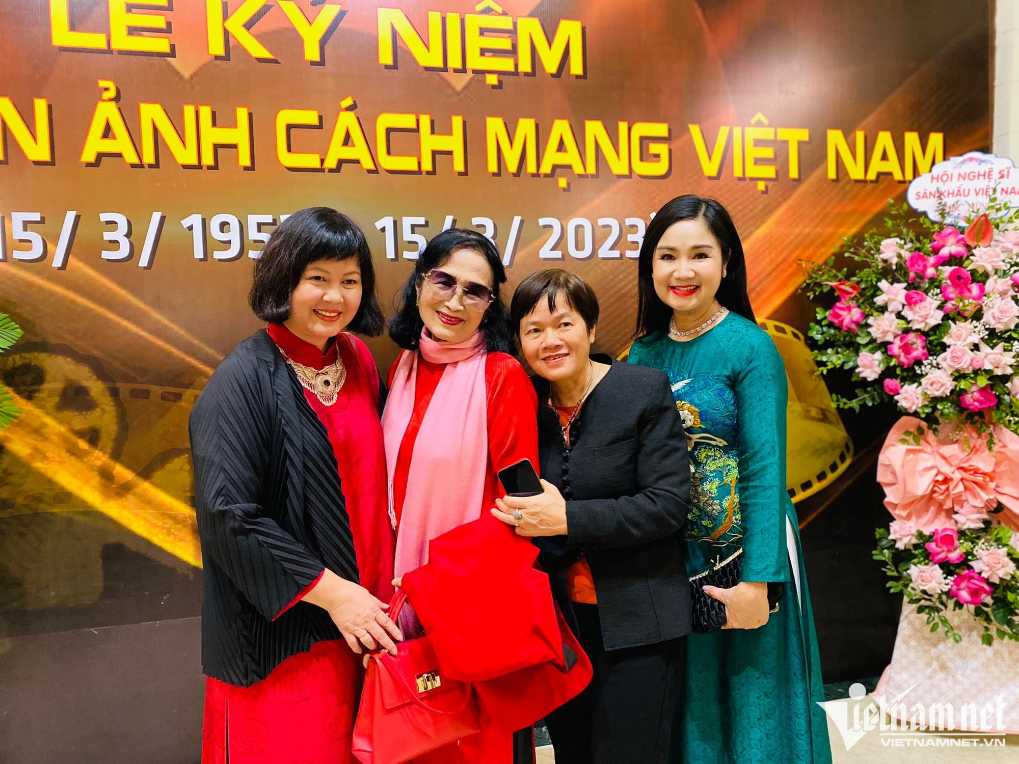 Cuộc hội ngộ đặc biệt của NSND Trà Giang và NSND Thu Hà - Ảnh 5.
