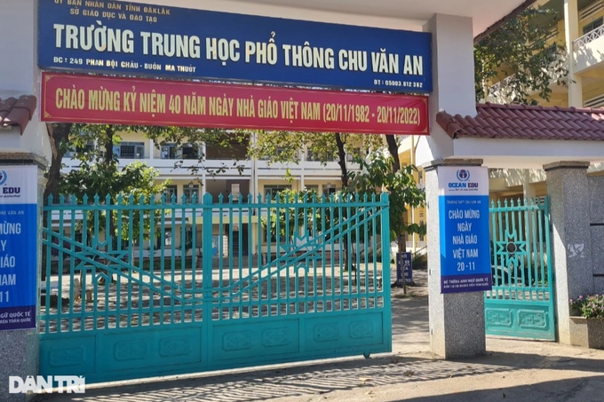 Bốn giáo viên ở Đắk Lắk dùng từ ngữ phản cảm trên mạng xã hội - Ảnh 1.