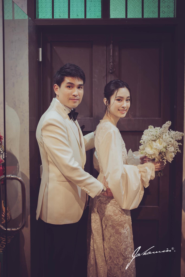 Ảnh đám cưới của Hoa hậu chuyển giới đẹp nhất Thái Lan - Nong Poy: Cô dâu đeo 5 kg vàng - Ảnh 8.