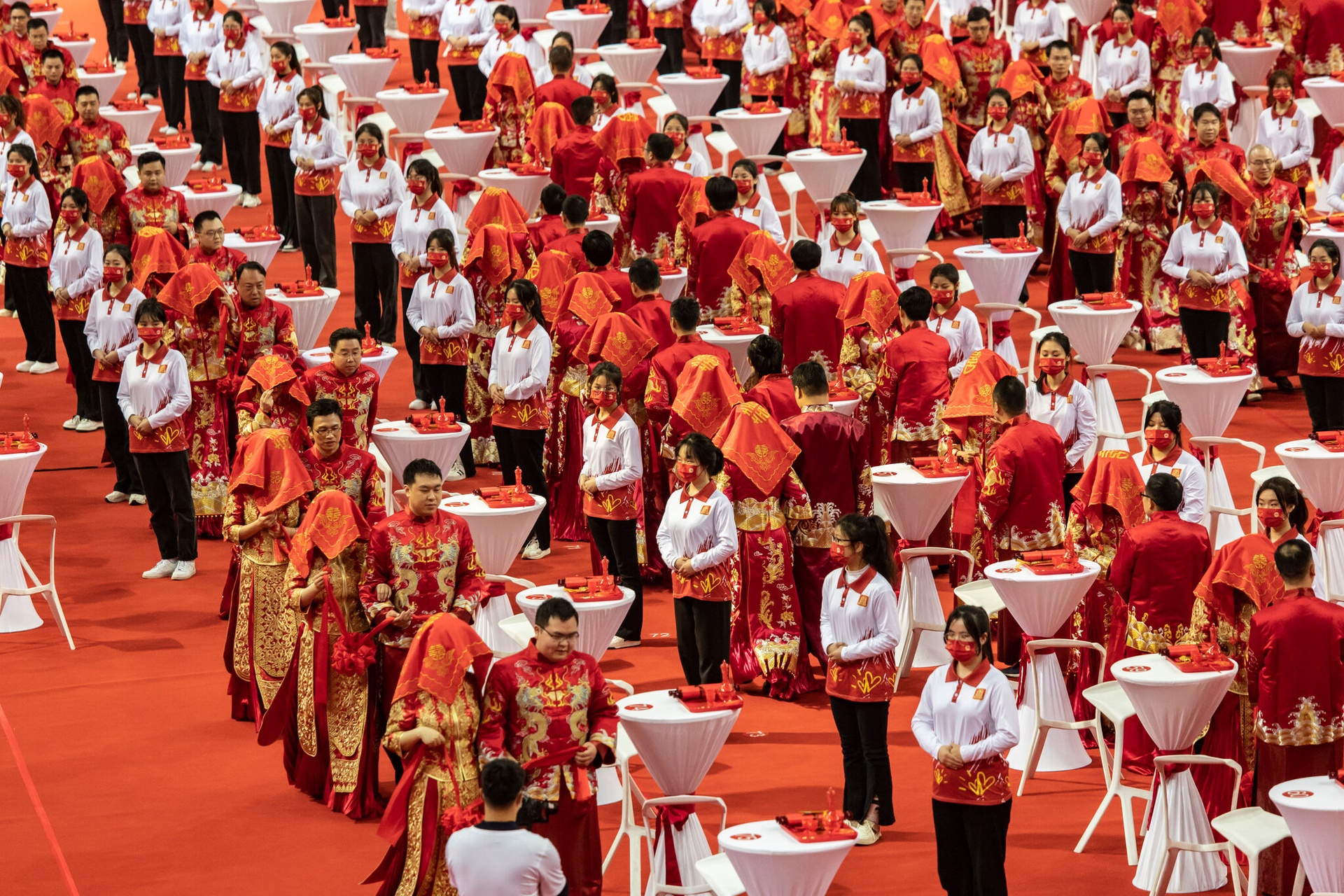 'Giá cô dâu' càng tăng, tỷ lệ cưới càng giảm - Ảnh 1. 'Giá cô dâu' càng tăng, tỷ lệ cưới càng giảm - Ảnh 1.