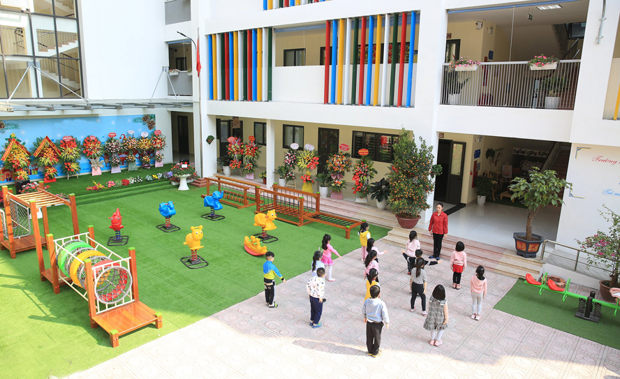 Số học sinh các lớp đầu cấp đều tăng, Hà Nội chi gần 11.000 tỷ đồng xây dựng trường học mới - Ảnh 2.