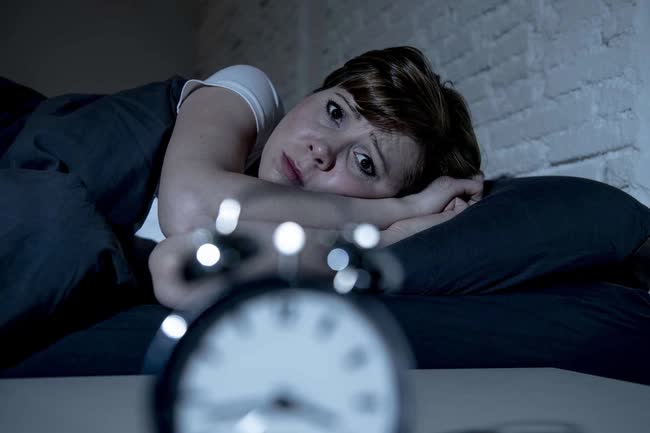 Chỉ sau một đêm thiếu ngủ, não có thể phải chịu ảnh hưởng như thế này - Ảnh 2.