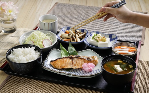 5 bí quyết quan trọng trong ăn uống giúp người Nhật sống thọ, người Việt ai cũng cũng có thể làm - Ảnh 2.