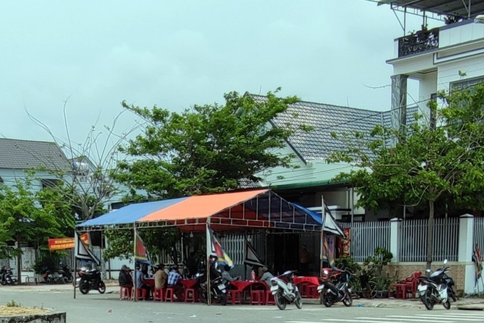 Người đàn ông tử vong bất thường, nghi do trúng đạn lạc - Ảnh 1. Người đàn ông tử vong bất thường, nghi do trúng đạn lạc - Ảnh 1.