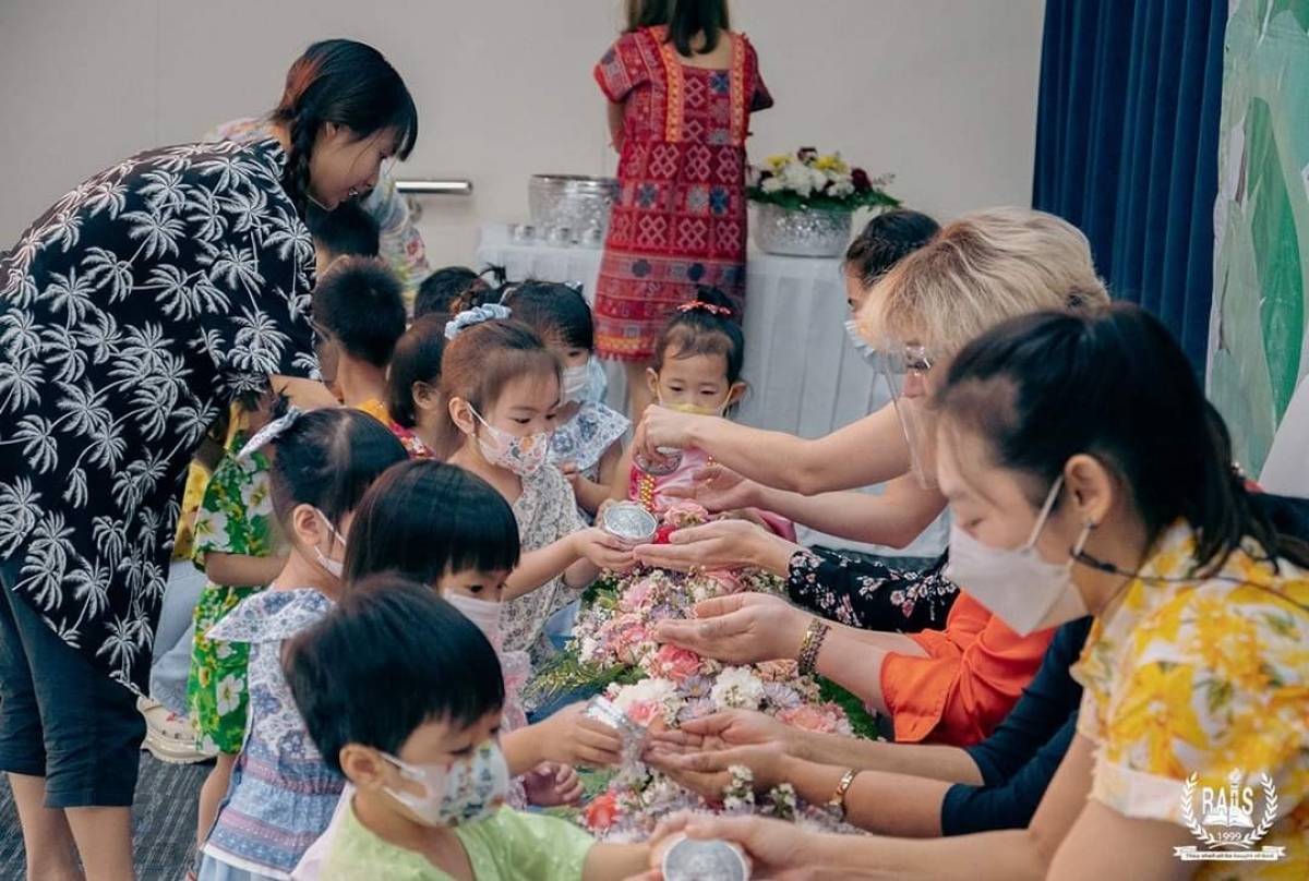 “Nam Ob Thai” – Mùi hương độc đáo của Tết năm mới Songkran tại Thái Lan - Ảnh 3.