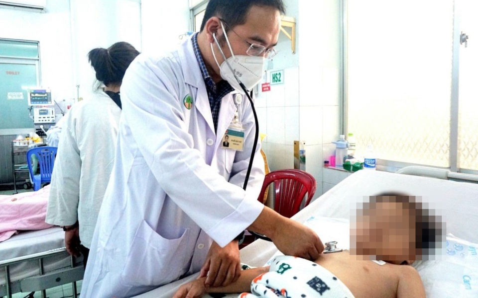 Tăng men gan k&eacute;o d&agrave;i, người phụ nữ 57 tuổi đi kh&aacute;m ph&aacute;t hiện bệnh l&yacute; gan hiếm gặp - Ảnh 2.
