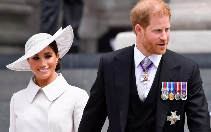 Lễ đăng quang Vua Charles III: Meghan chính thức không tham dự khiến Hoàng gia 'thở phào' nhưng lý do đưa ra mới thất vọng