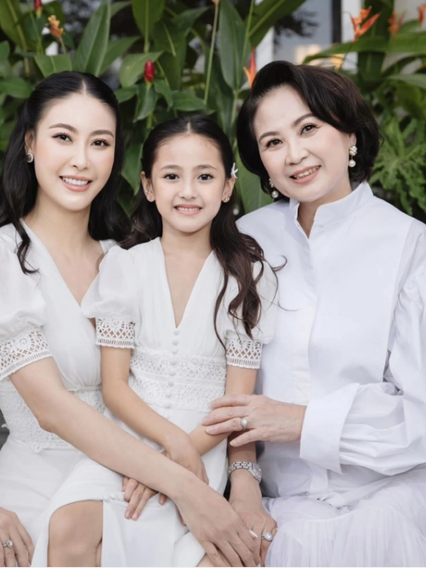 Mẹ ruột Hoa hậu Hà Kiều Anh: Nữ doanh nhân tài sắc, xuất thân trâm anh thế phiệt - Ảnh 7.