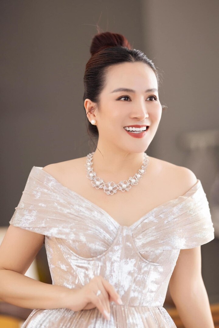 Hôn nhân ngọt ngào 15 năm của MC Bình Minh và vợ doanh nhân - Ảnh 7.