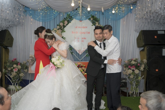 Đám cưới gây sốt ở Phú Thọ: Mẹ chồng làm cỗ linh đình, gả con dâu lấy chồng - Ảnh 2.