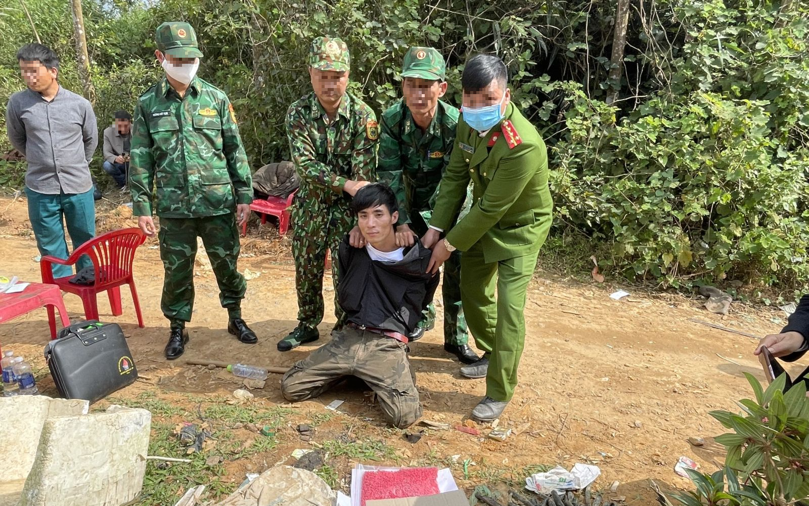 Liên tiếp bắt ma túy ở vùng biên Quảng Trị: Quy mô, số lượng ngày càng lớn