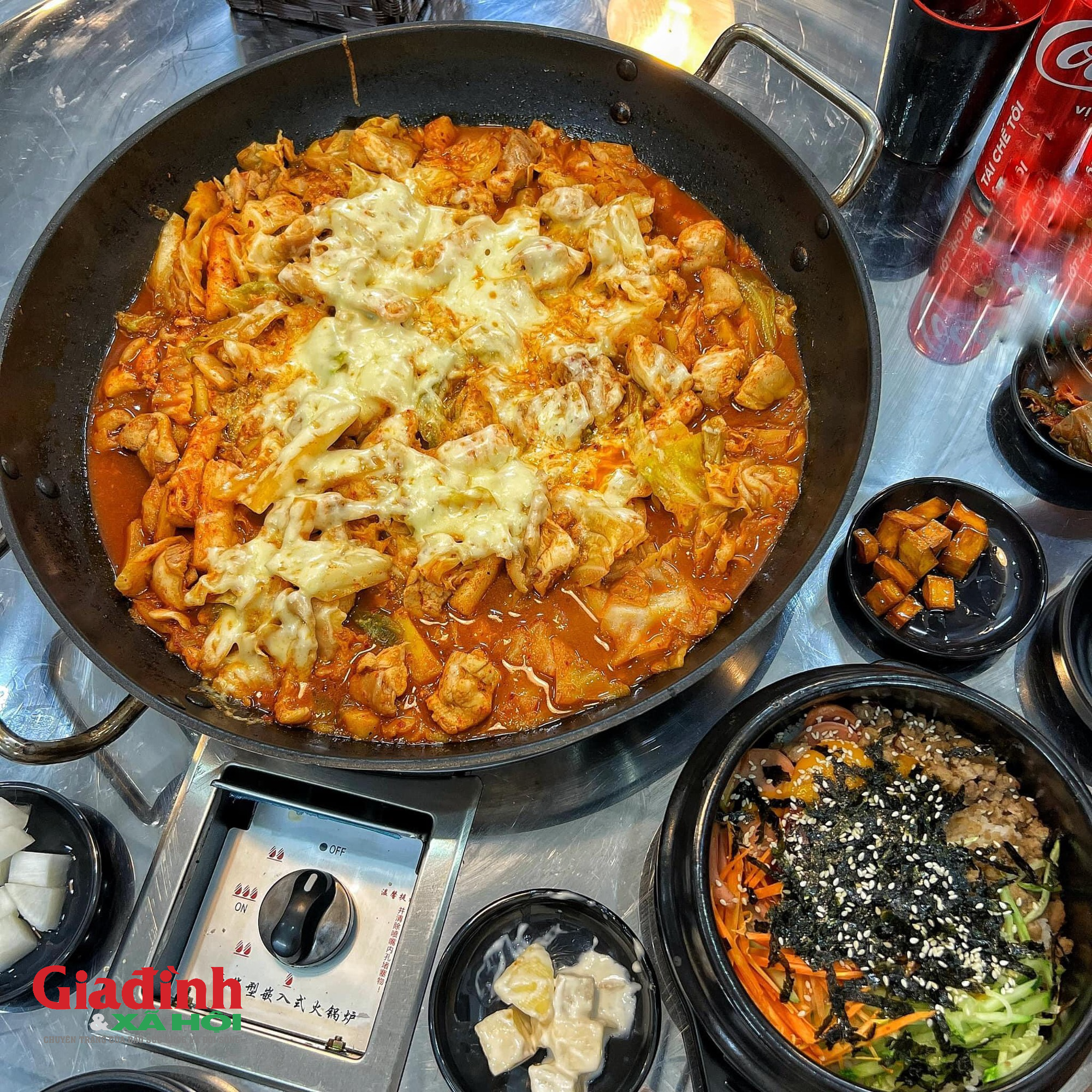Foodtour Hải Phòng với đặc sản trứ danh được nhiều người yêu thích nhất - Ảnh 3. Foodtour Hải Phòng với đặc sản trứ danh được nhiều người yêu thích nhất - Ảnh 3.