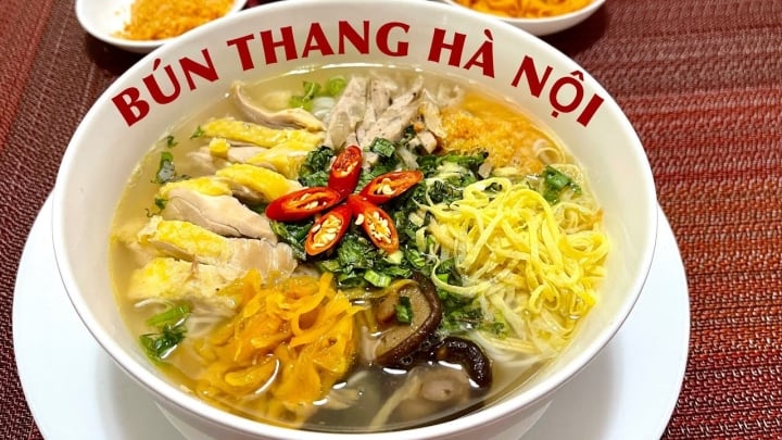 Cách nấu bún thang Hà Nội thơm ngon tại nhà - Ảnh 1.