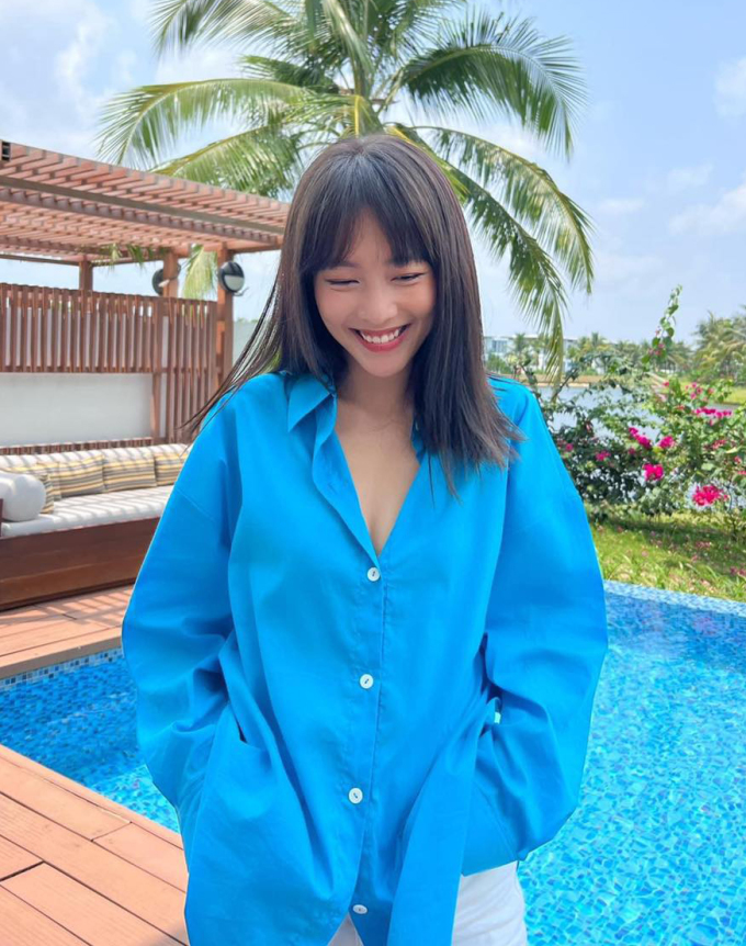 'Vợ' Thanh Sơn gợi ý đồ đi biển: bikini, áo yếm, đầm xẻ khoét sâu khiến fan 'tròn mắt' - Ảnh 12.