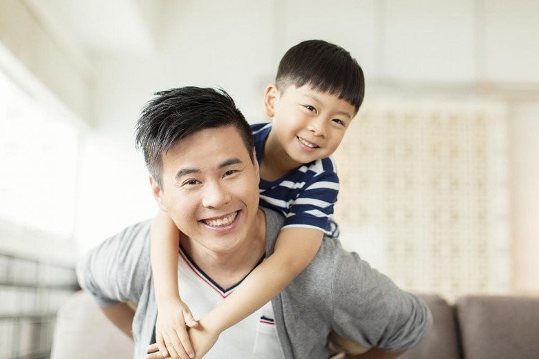Bị tẩy chay trên mạng, bé gái học giỏi có hành động khiến bố phải khóc ngất, cha mẹ đừng xem thường 'những chuyện trẻ con' - Ảnh 3. Bị tẩy chay trên mạng, bé gái học giỏi có hành động khiến bố phải khóc ngất, cha mẹ đừng xem thường 'những chuyện trẻ con' - Ảnh 3.