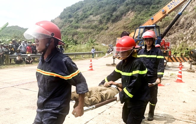 Tin 4/4: Công an xác minh clip kẻ biến thái sàm sỡ cô gái ngay tại nhà trọ ở Hà Nội; miền Bắc nắng nóng 3 ngày rồi chuyển mưa lạnh, nồm quay trở lại - Ảnh 2.